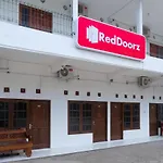 Reddoorz Near Plaza Ambarrukmo Yogyakarta