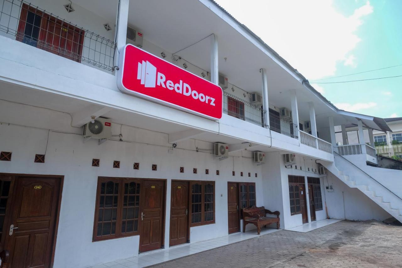 Reddoorz Near Plaza Ambarrukmo Yogyakarta