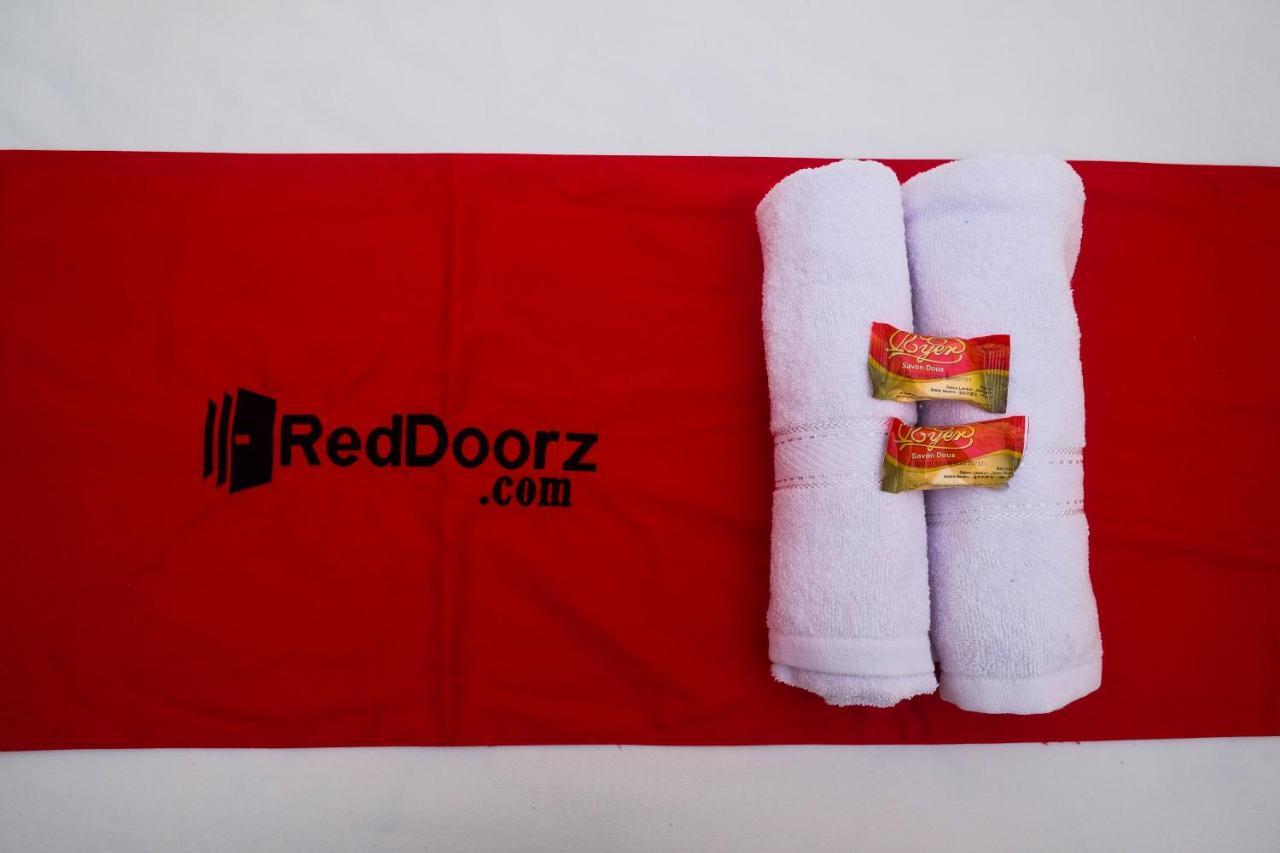 Hotel Reddoorz Near Plaza Ambarrukmo 2*