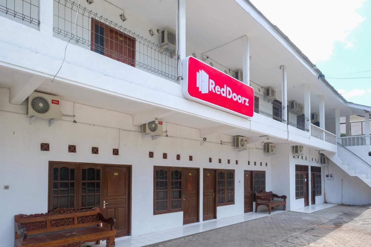 Reddoorz Near Plaza Ambarrukmo Yogyakarta